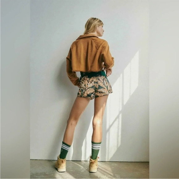 Free People Movement The Way Home Print Active Shorts Floral Black Combo Medium - Picture 5 of 11